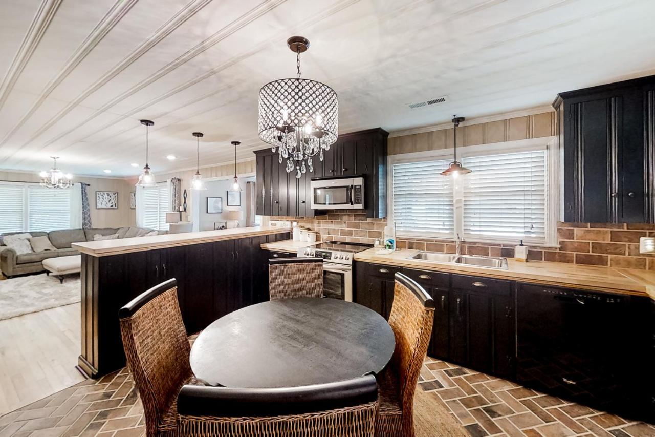 Little River Waterway Cottage Retreat Bagian luar foto