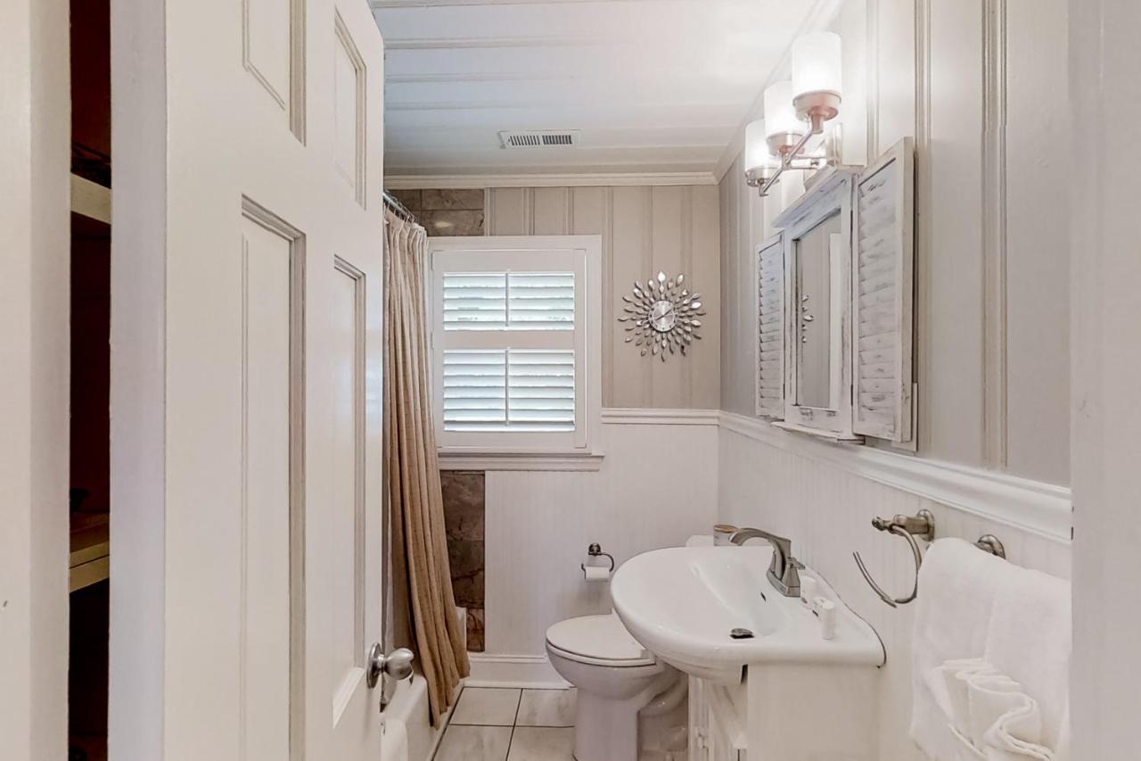 Little River Waterway Cottage Retreat Bagian luar foto
