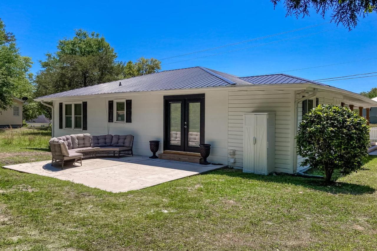 Little River Waterway Cottage Retreat Bagian luar foto